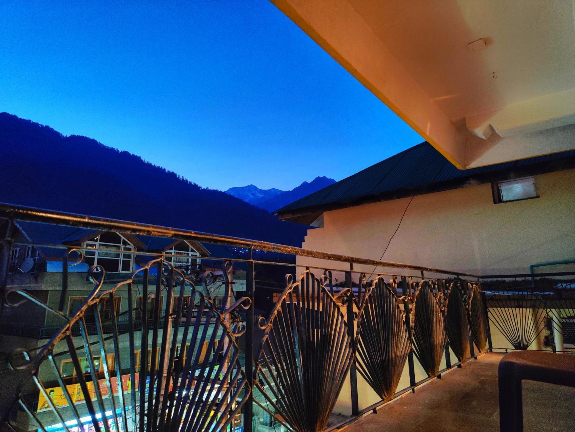 Surya International Hotel Manali Near Mall Road Екстер'єр фото