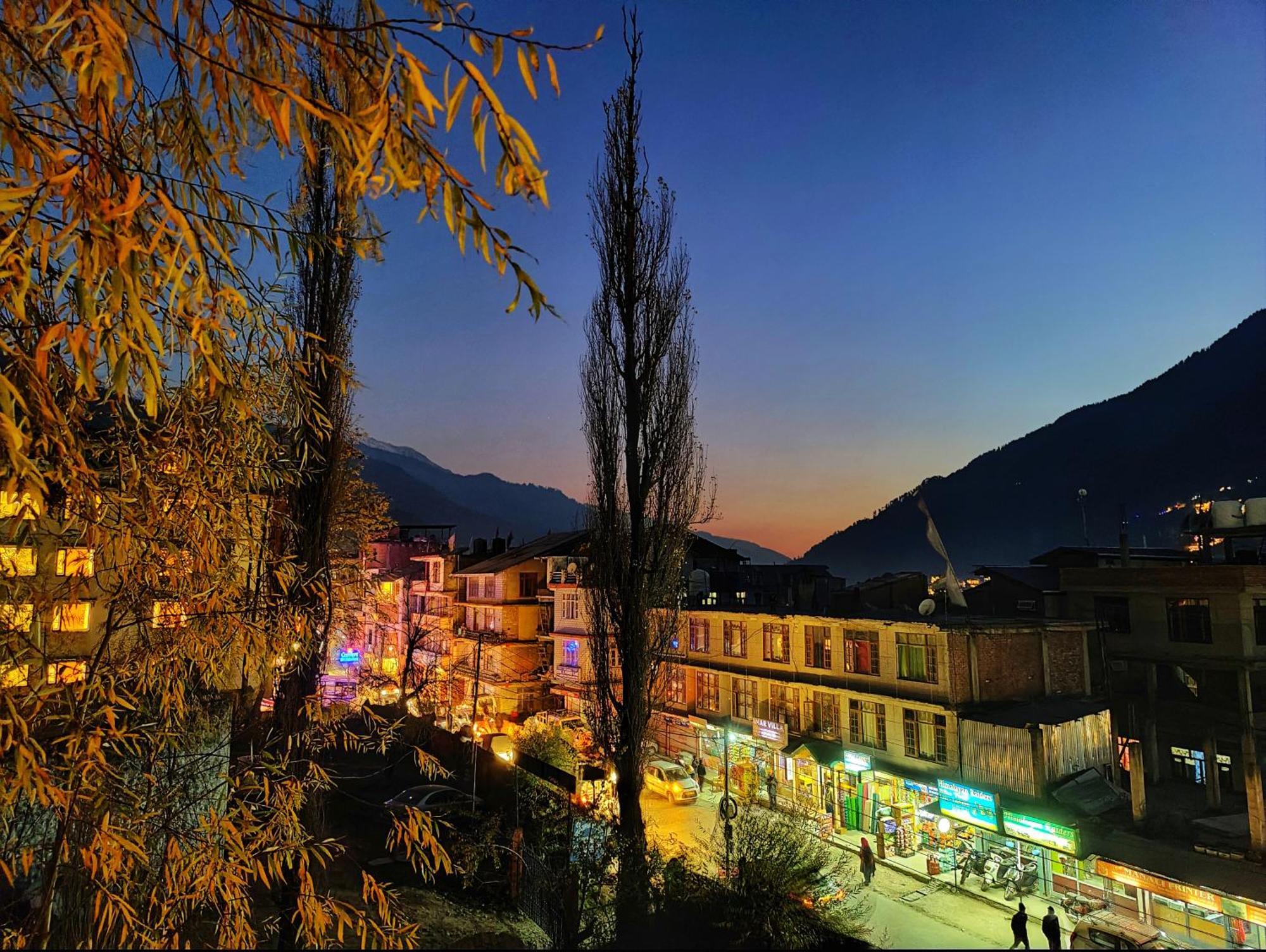 Surya International Hotel Manali Near Mall Road Екстер'єр фото