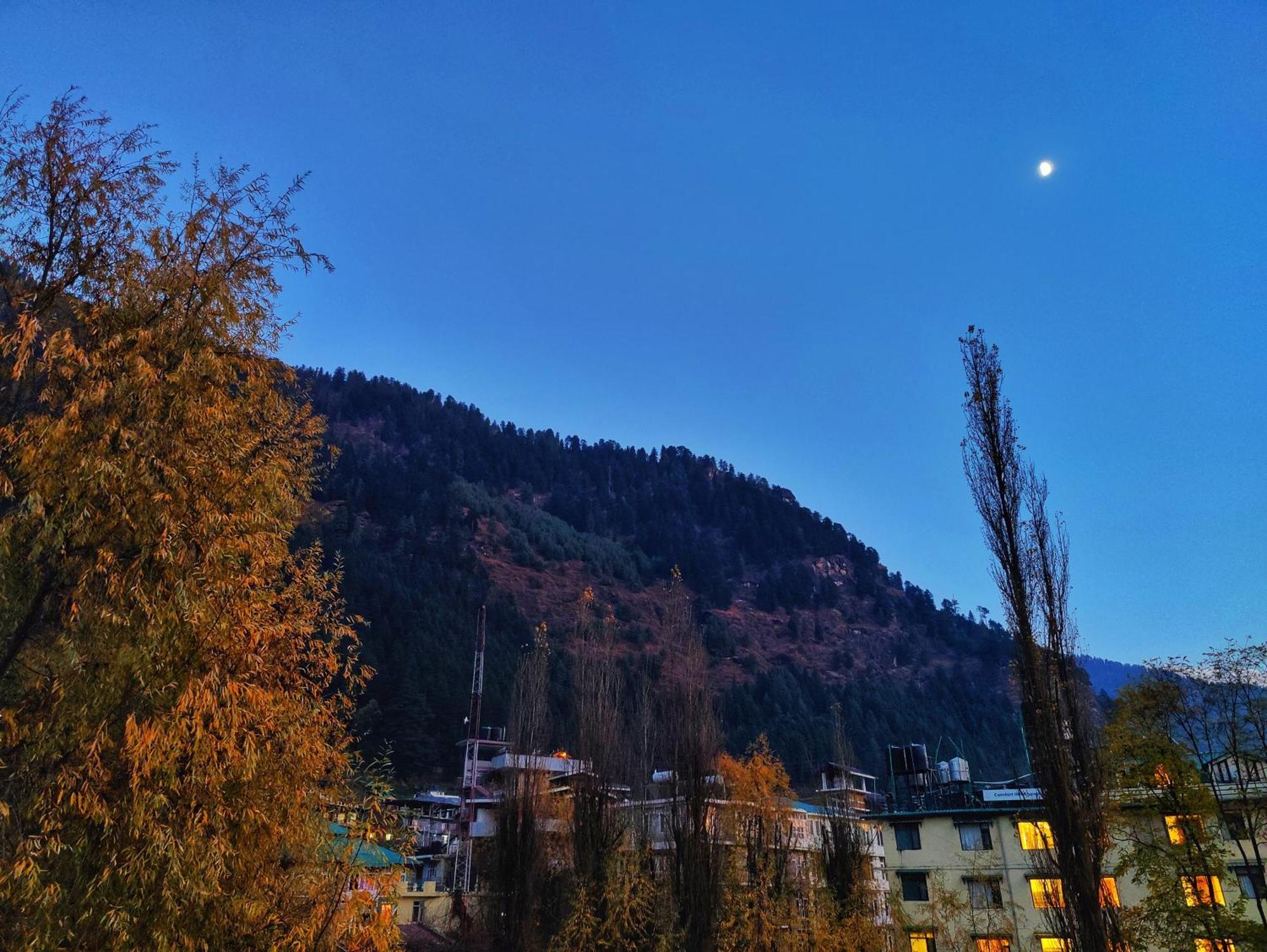 Surya International Hotel Manali Near Mall Road Екстер'єр фото