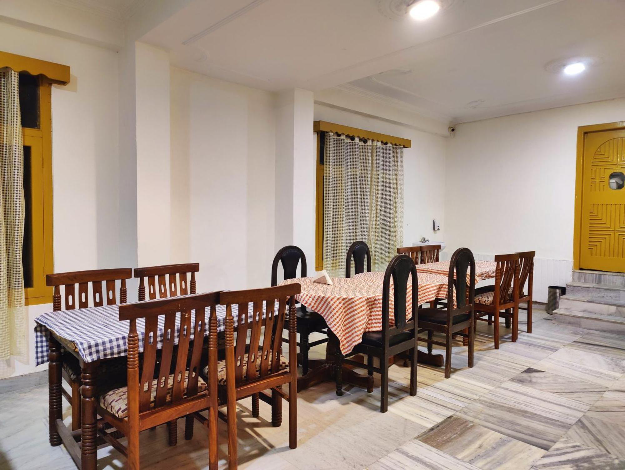 Surya International Hotel Manali Near Mall Road Екстер'єр фото