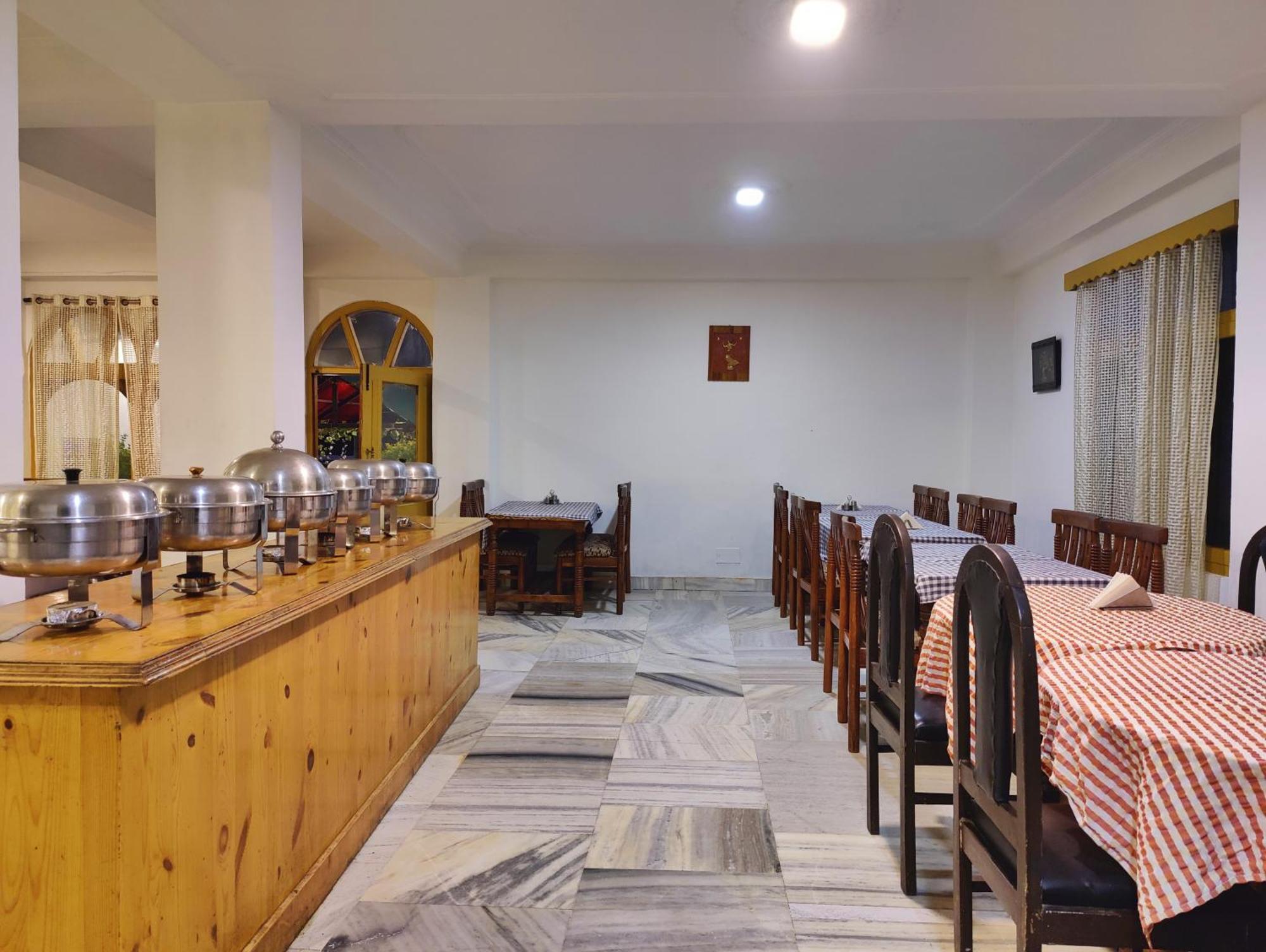 Surya International Hotel Manali Near Mall Road Екстер'єр фото