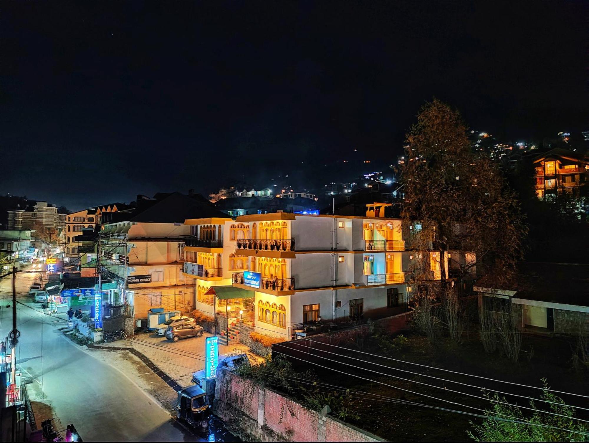 Surya International Hotel Manali Near Mall Road Екстер'єр фото